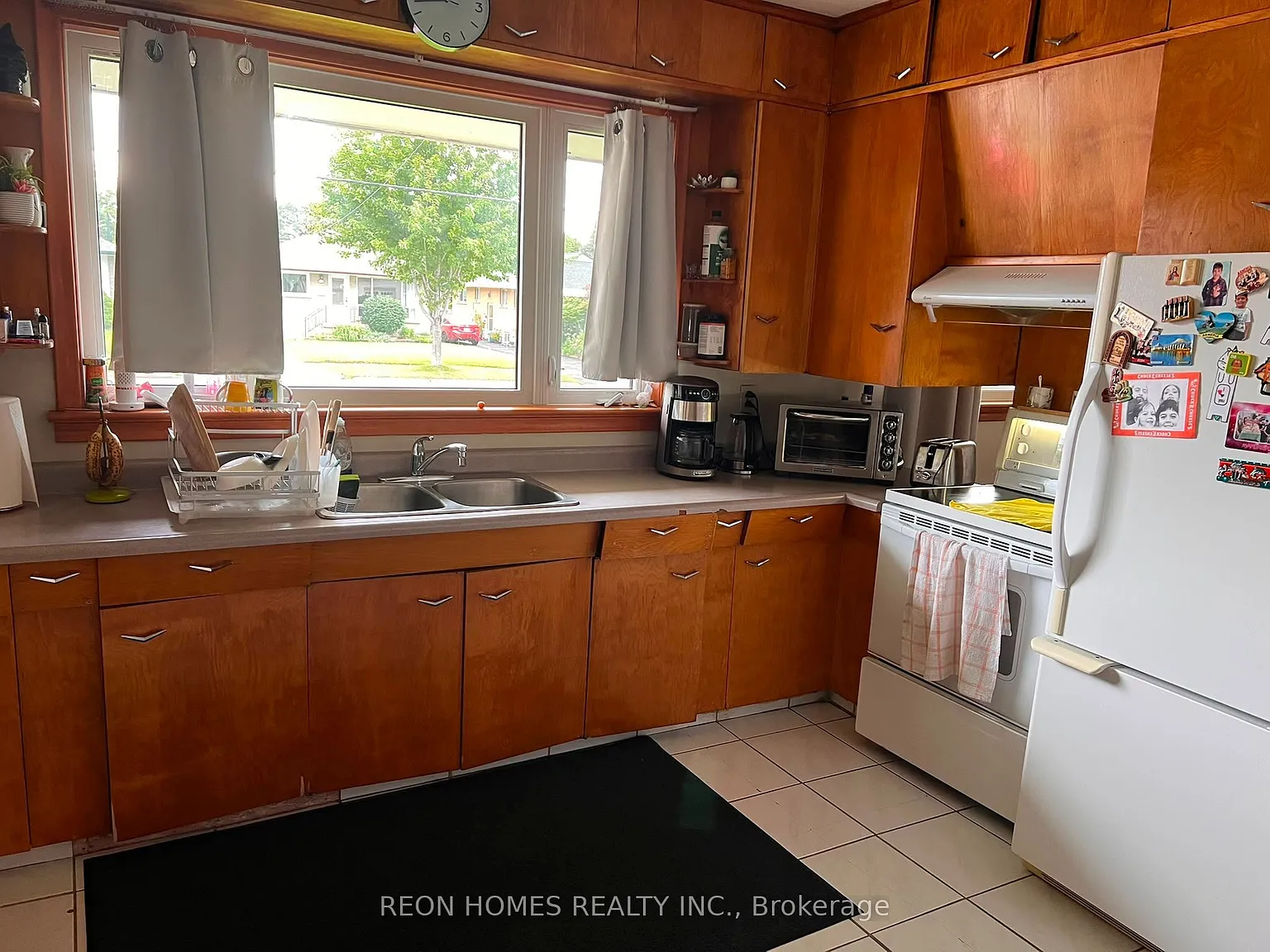 3 bed, $3,000 — Photo 4