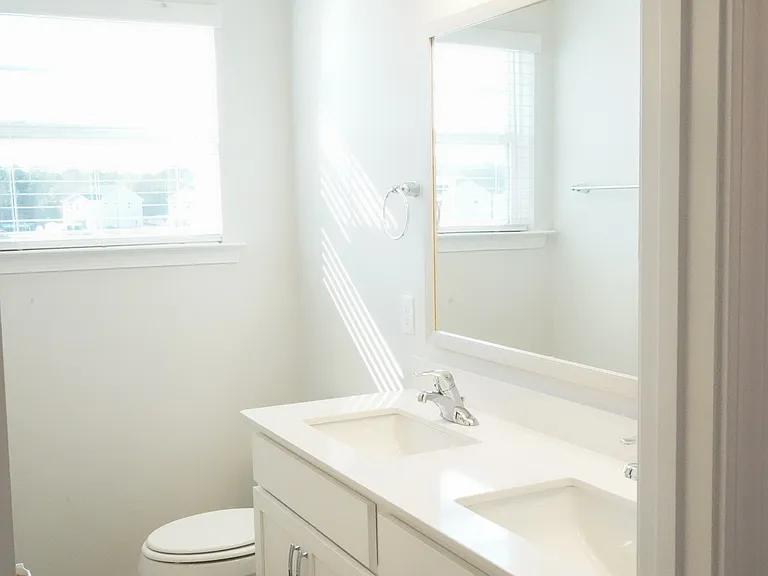 142 Brookline Dr — Photo 32