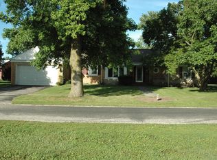 208 S Sanford St, Ivesdale, IL