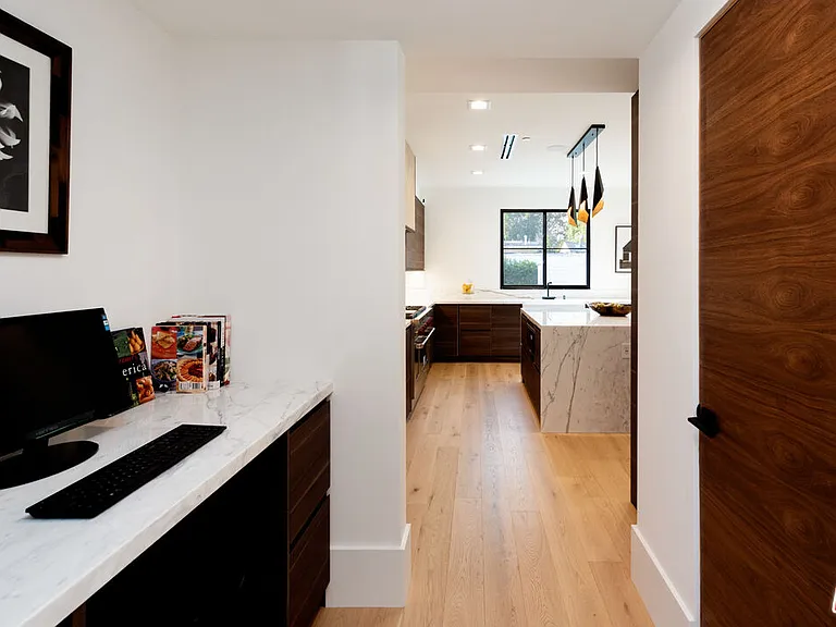 4153 Vantage Ave — Photo 26
