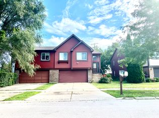 1420 Chippewa Trl, Wheeling, IL 60090