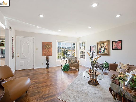 5th image of 1407 Monterey St