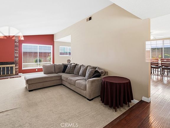 2nd image of 2253 N Grafton St