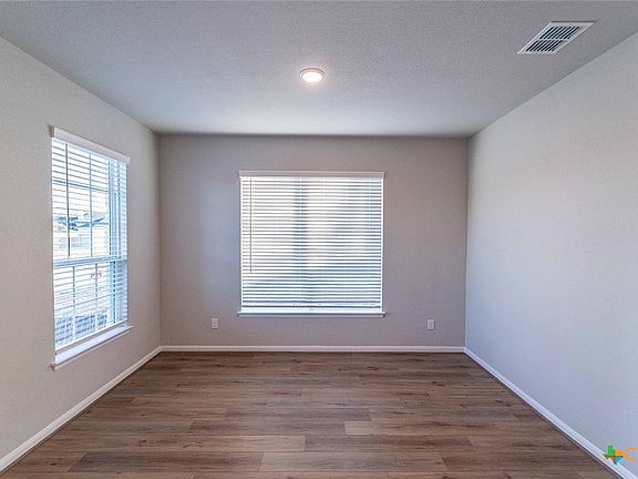 2nd image of 120 Alpen Ct