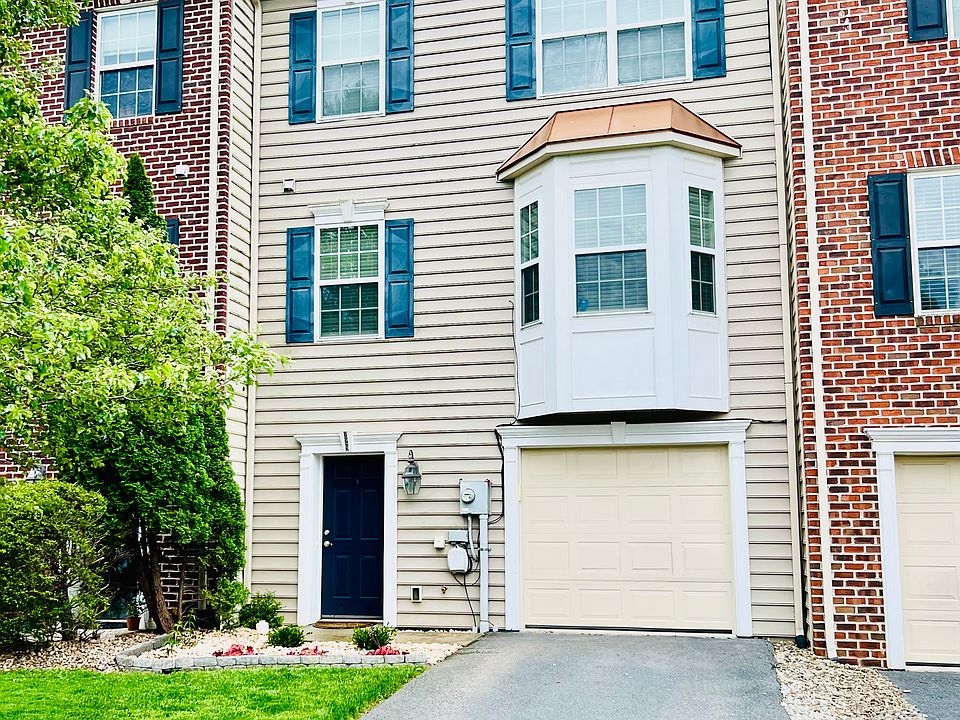 229 Whitley Dr