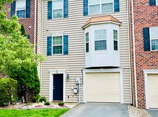 229 Whitley Dr, Chambersburg, PA 17201