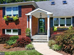 1142 N Pegram St, Alexandria, VA 22304
