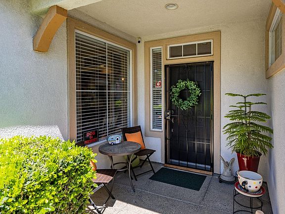 5th image of 100 W Brookside Drive