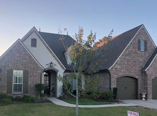 103 Herbsaint Dr, Youngsville, LA 70592