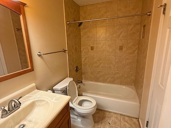 3rd image of 11516 Joyceton Dr