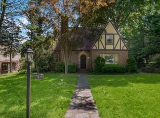 7 S Hillcrest Rd, Springfield, PA 19064