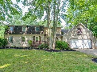 7144 Fairacres Rd, North Ridgeville, OH 44039