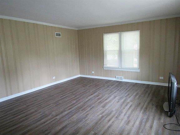 2nd image of 546 Sugg Ave