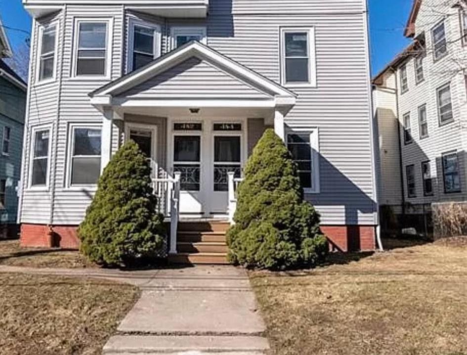 1st image of 482 Stanley St #1