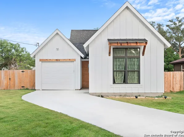 926 Joyce Marlene Dr., Poteet, TX 78065