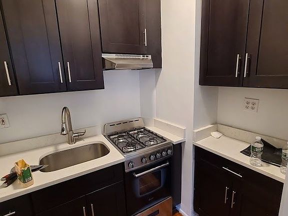 5th image of 253 W 16th St APT 3I