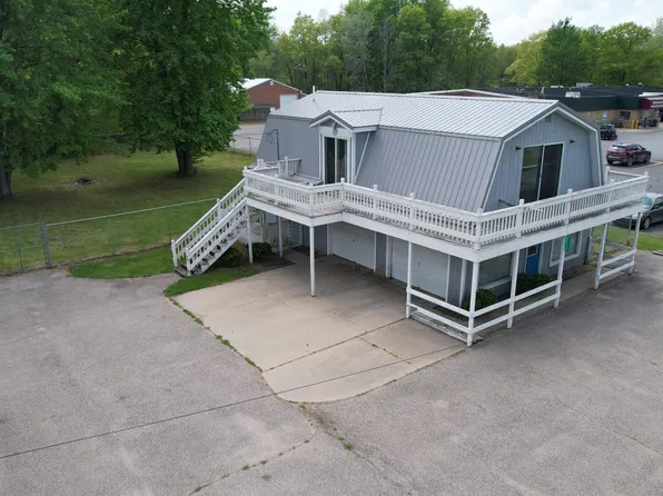 2535 W Cadillac Dr, Farwell, MI 48622