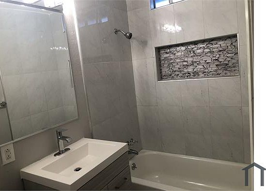 2nd image of 24515 S Avalon Blvd #2