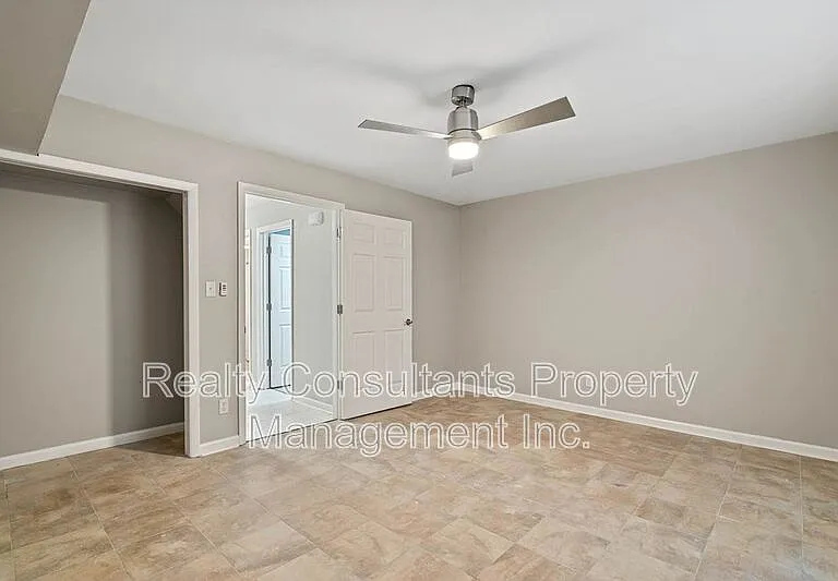 604 E Iredell Ave #2 — Photo 11
