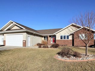 4209 35th Ave S, Fargo, ND 58104
