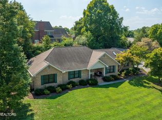 115 Capital Cir, Oak Ridge, TN 37830