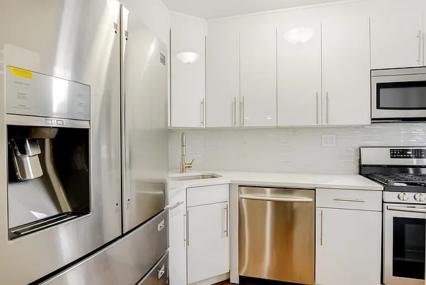 Sold by Time Equities, Inc. | media 19