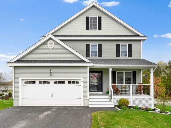 11 Comanche Cir, Haverhill, MA 01835