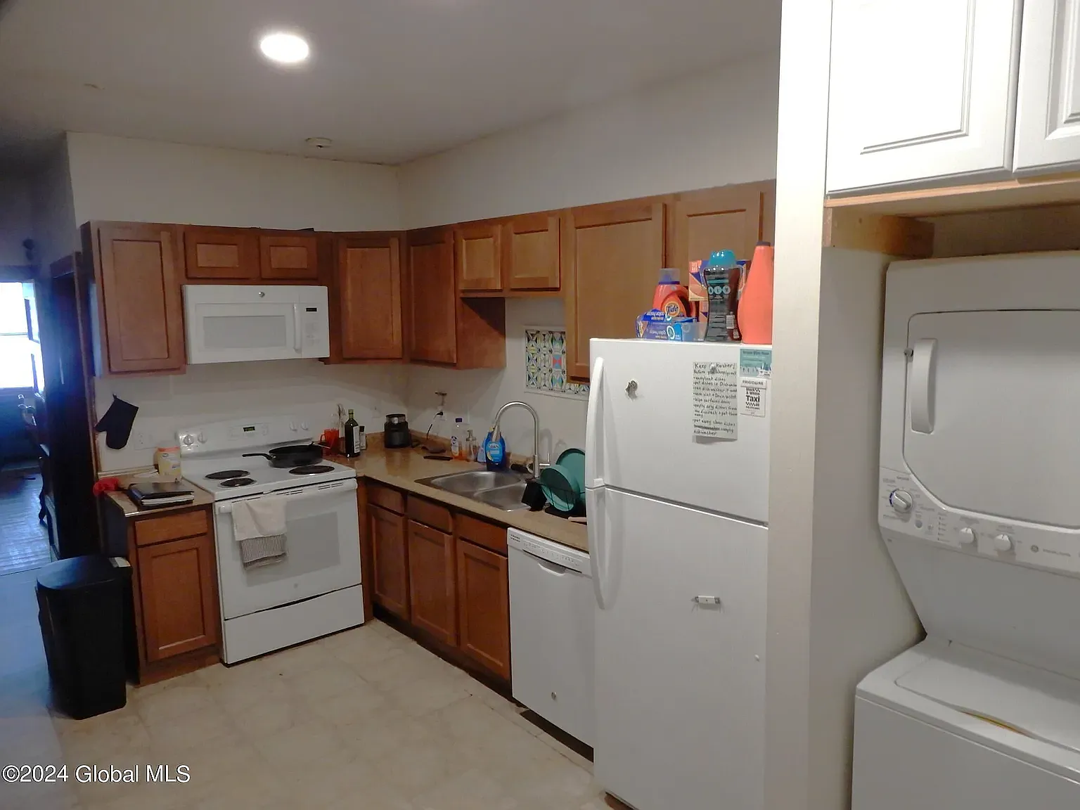 3 bed, 1075 sqft, $700 — Photo 4