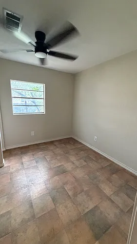 1105 W Maple Ave #1 Photo 1