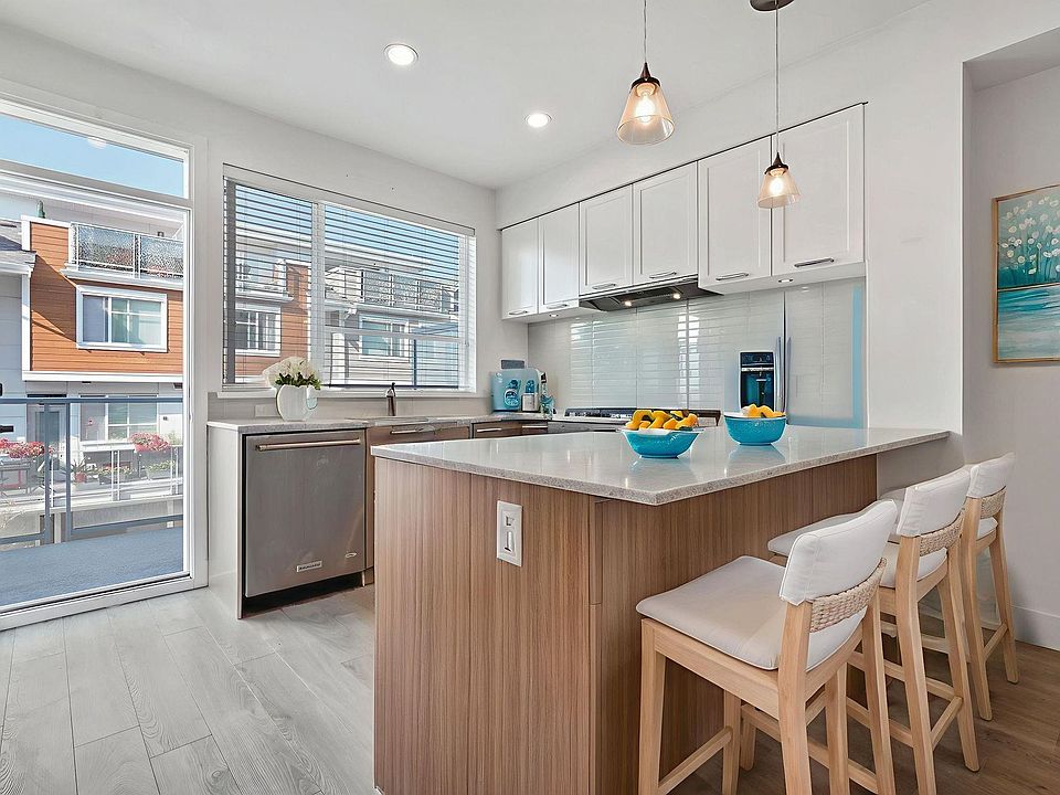 1st image of 2978 159th St #3