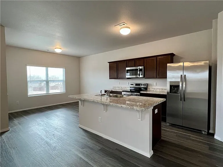 3231 Red Tail Way — Photo 4