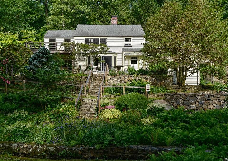 1st image of 76 Marcourt Dr