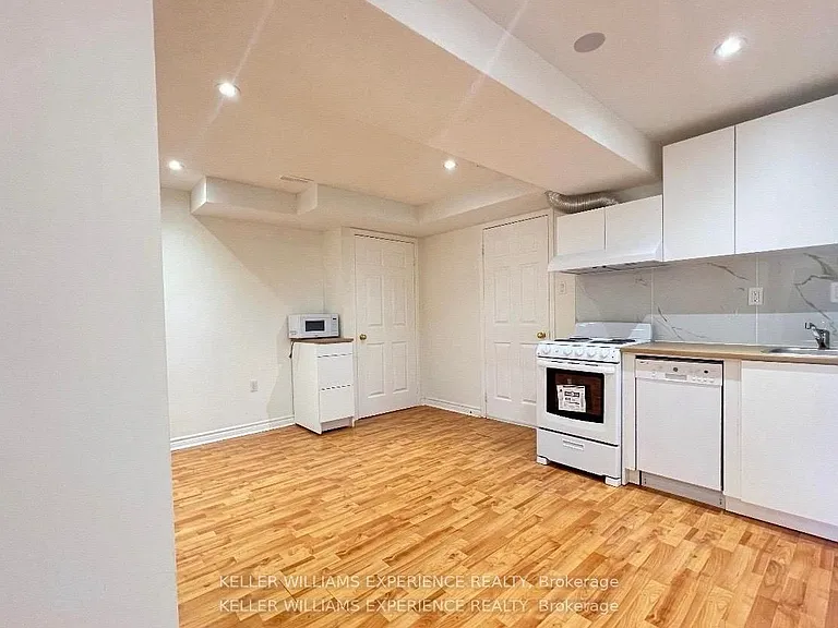 44 Alpine Cres #BASEMENT — Photo 5
