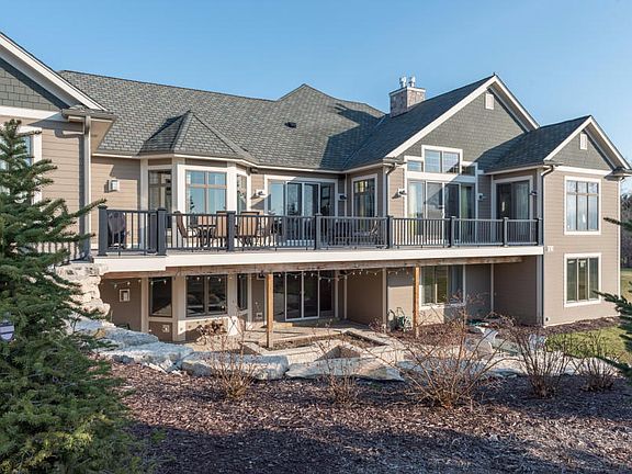 3rd image of 10700 N Whitetail Ct
