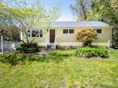 11 Parker St, Mattapoisett, MA, 02739