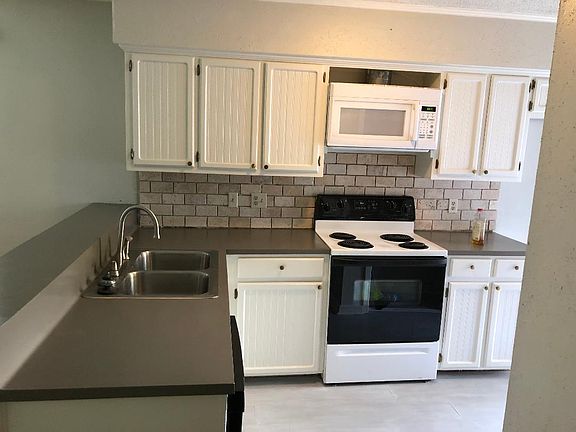 4th image of 5117 Cumberland Cove Dr