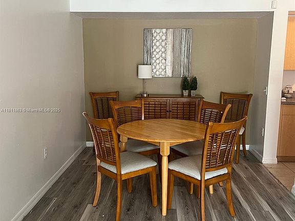 2nd image of 103 Villa Cir #103