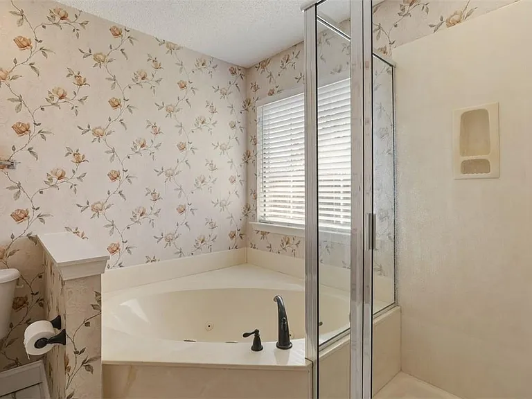 14 Sandy Pond Ct — Photo 27