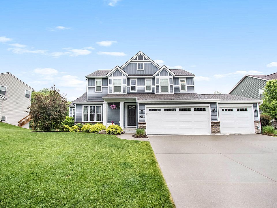 1st image of 2839 Copper Hill Dr NE