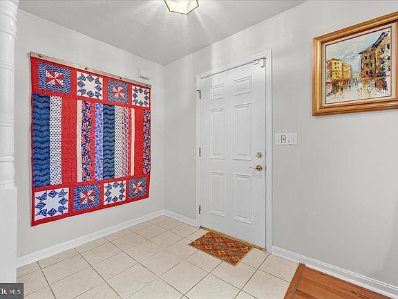 4th image of 2110 Bayberry Ln #2110