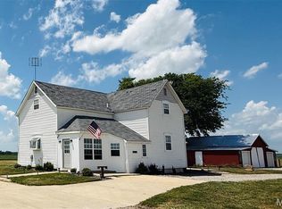 5599 County Highway 21, Nashville, IL 62263