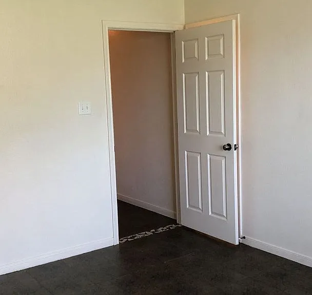 1409 Nicholas Cir #B — Photo 10