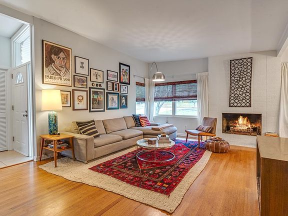 4th image of 907 Maplewood Dr