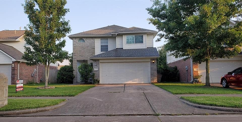 1st image of 19527 Cypress Moss Dr