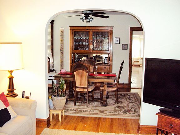 2nd Floor Vintage Appeal