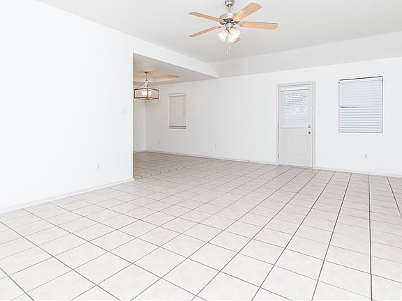 3rd image of 1706 Liberty Hill Dr