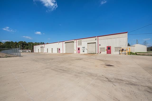 1st image of 216 Industrial Dr