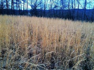 1622 Martin Rd, Mount Airy, NC 27030