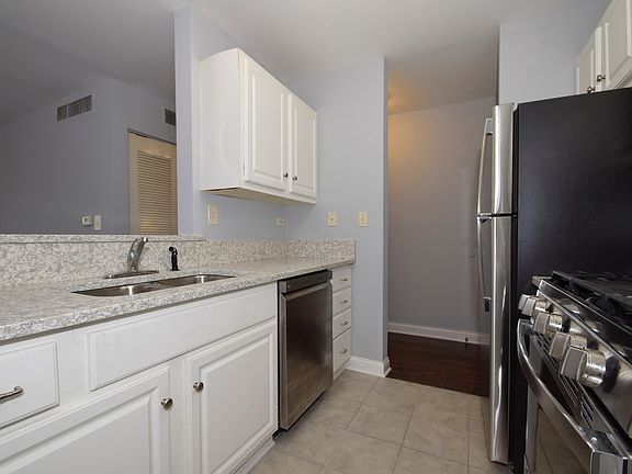 3rd image of 1926 Prairie Sq APT 322
