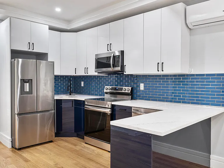 192 Weirfield St #2 — Photo 5